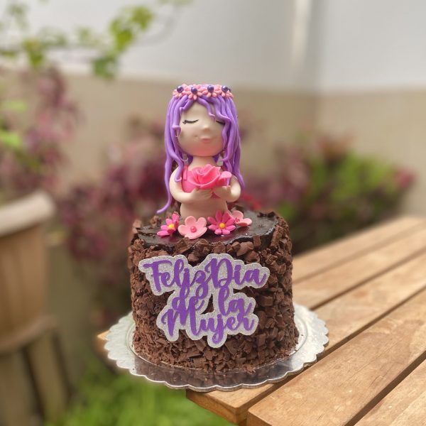 Mini Torta Trocitos Florecer: Delicia para Celebrar