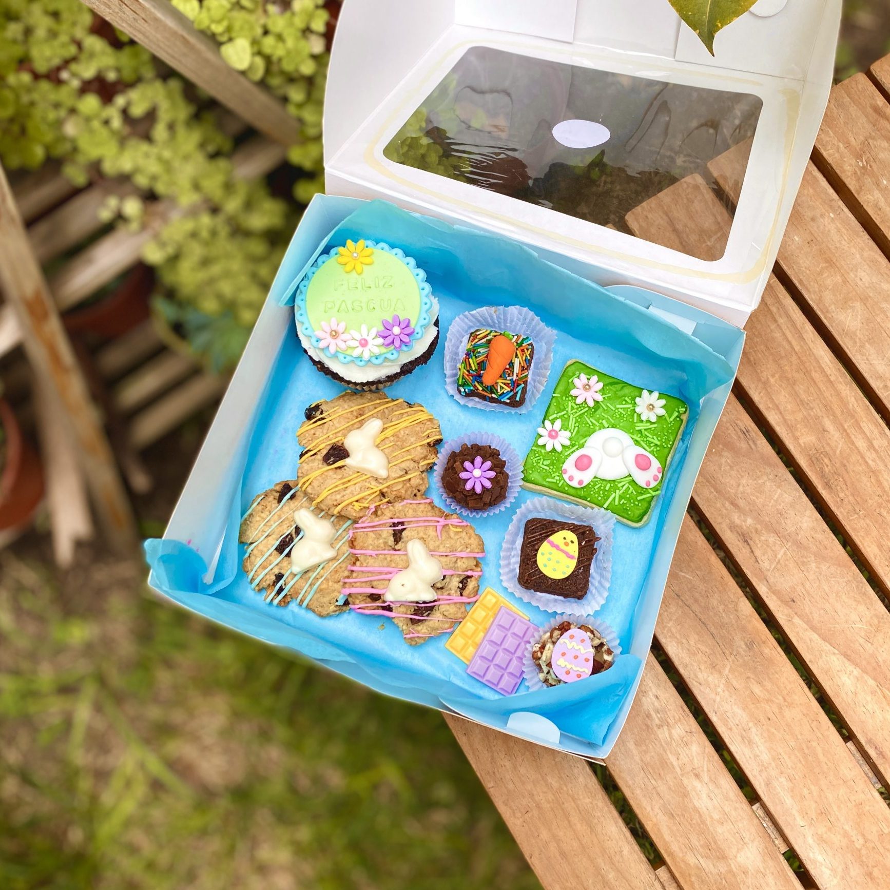 IMG_7704 Selección encantadora de postres temáticos para celebrar la Pascua con un toque rústico.