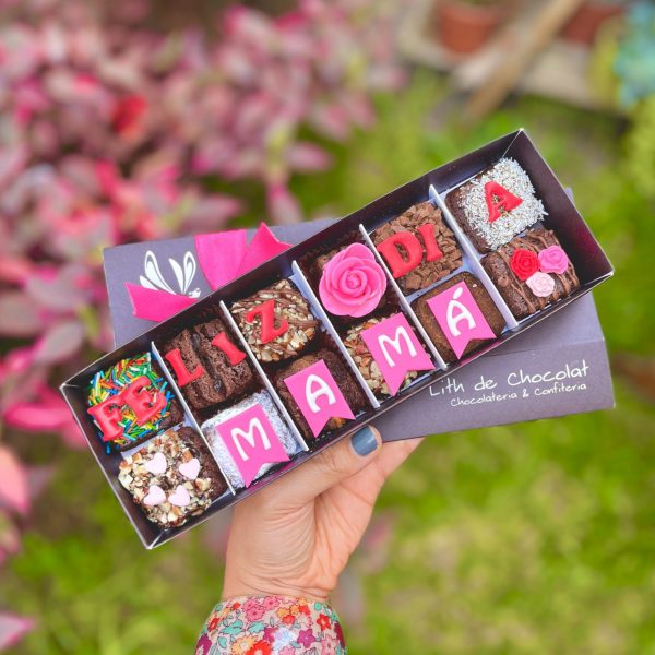Mini postres decorados para el Día de la Madre.
