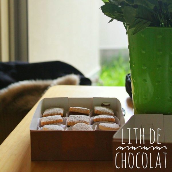 Saborea la tradición con nuestros exquisitos alfajorcitos clásicos, disponibles en distintas formas y rellenos para satisfacer todos los gustos.